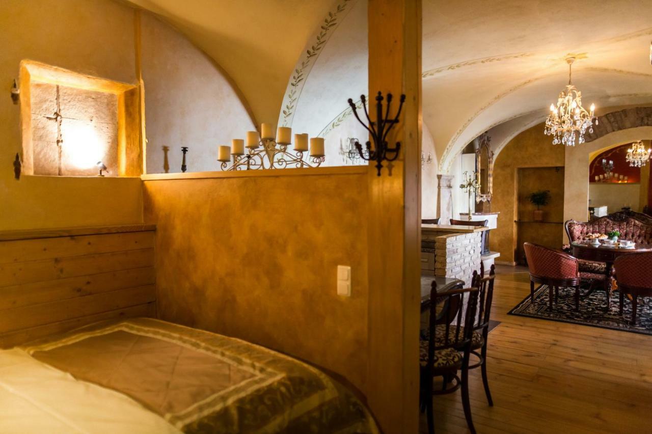 Апартаменты Antique Old Town Studio By Urban Rent Вильнюс Экстерьер фото